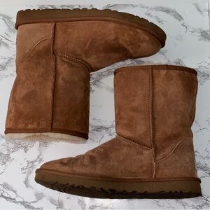 UGG Classic II Short Boots size 10